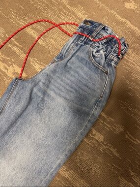 Light Wash Women's Boyfriend Jeans with Paperbag Waist